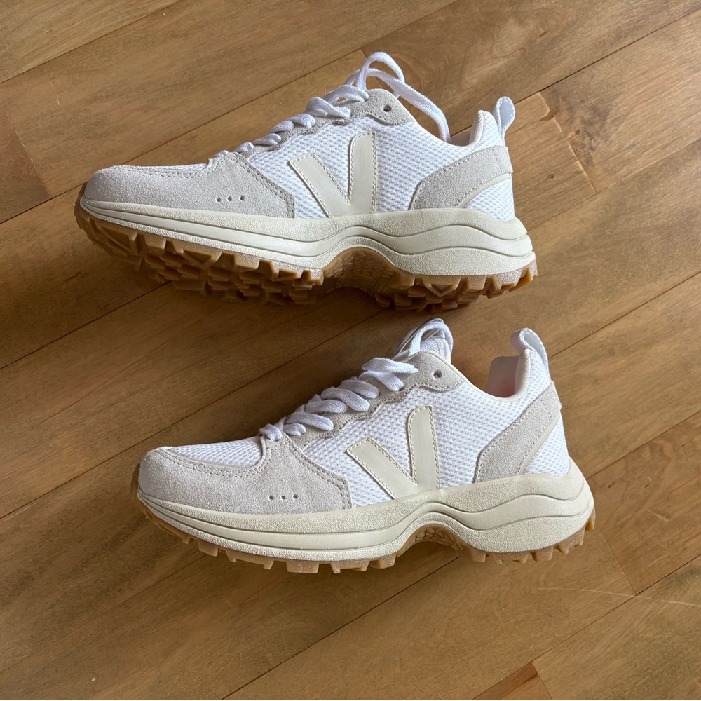 Veja Venturi Alveomesh White Sneakers